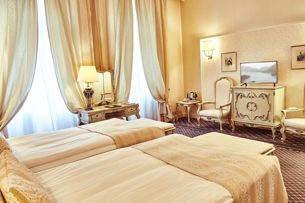 Grand Hotel Continental Bucuresti Exterior photo A room at the hotel